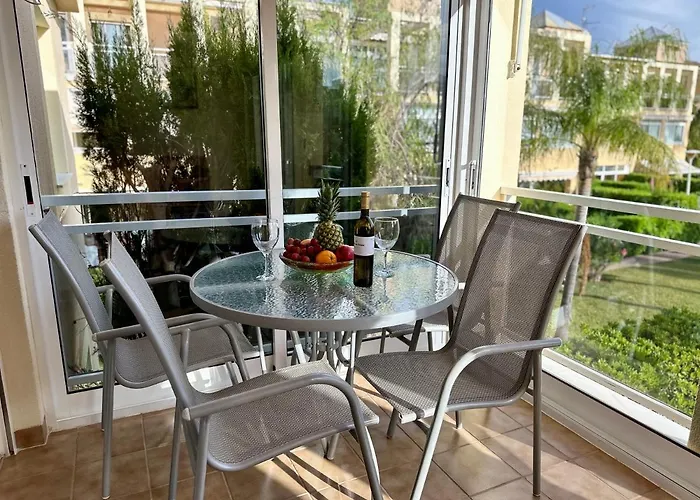 Delas アパート *